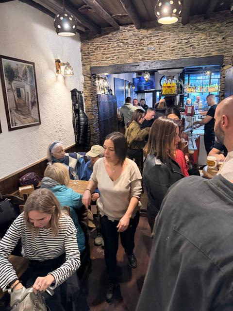 Ambiente en Cantina Tita Paca